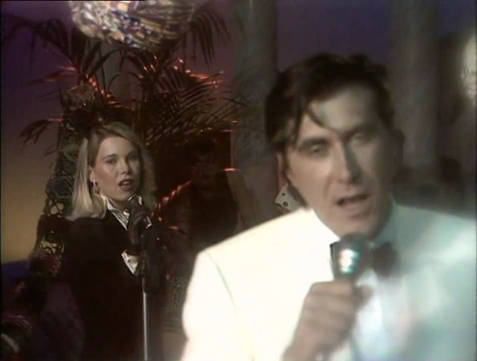 (HD) Roxy Music - Avalon (Live 1982) - YouTube