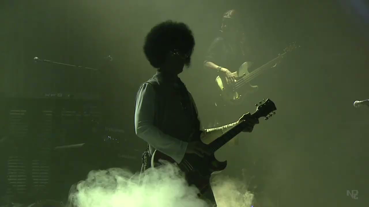 Prince & 3rdeyegirl - Crazy2Cool (June 1, 2014 - Le Zénith, Paris, FR) - YouTube