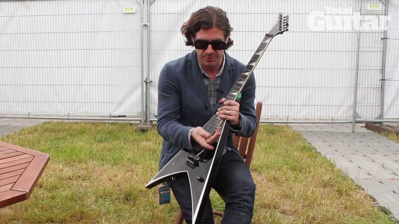 Me And My Guitar: Limp Bizkit's Wes Borland - YouTube