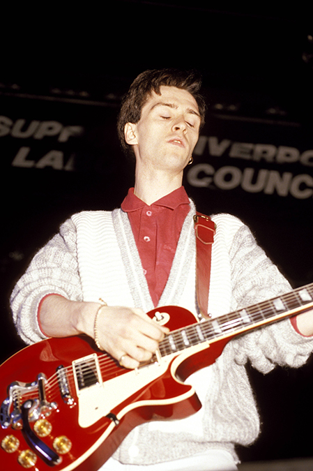 ROYAL COURT Photo of Johnny MARR and SMITHS, Johnny Marr performing live onstage, playing Gibson Les Paul guitar with Bigsby vibrato