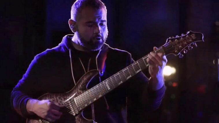 Tosin Abasi