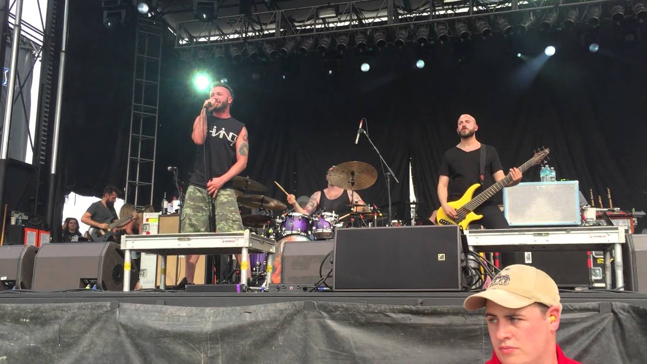 Periphery - 22 Faces LIVE - YouTube