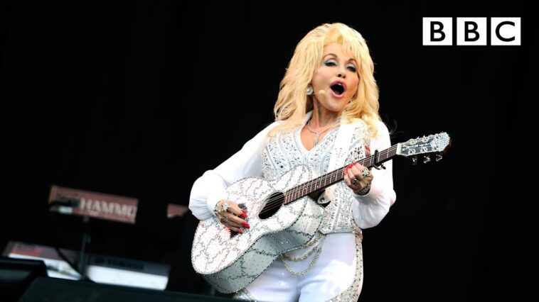 “The thing I remember most was all the musicians when I came up with the little guitar lick saying: 'Damn, that’s so good, that's the coolest little lick'": How Dolly Parton created a country classic later covered by The White Stripes, Beyoncé and more