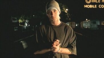 Eminem - Lose Yourself (Official Video) (Explicit) - YouTube