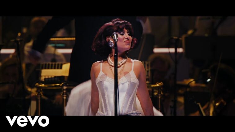 RAYE - Oscar Winning Tears. (Live at the Royal Albert Hall) - YouTube
