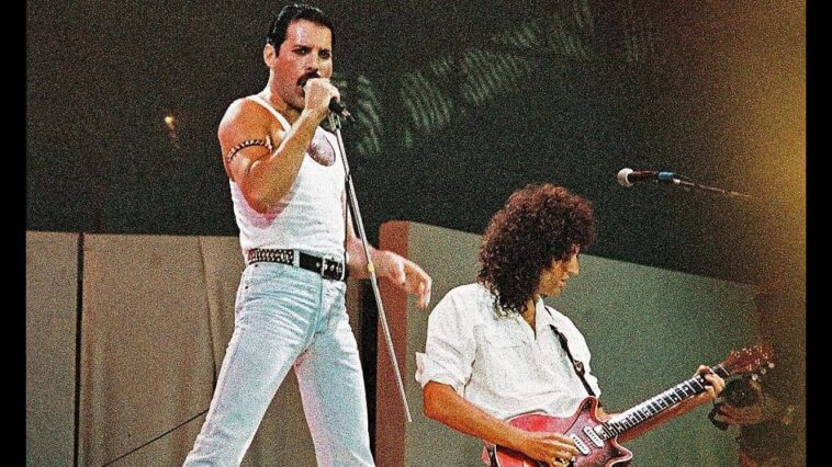 Live Aid (Queen) Full Concert [1985, London, Wembley Stadium] - YouTube