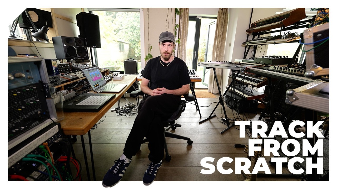 Lawrence Hart [Domino Records] builds a track from scratch – In The Studio - YouTube