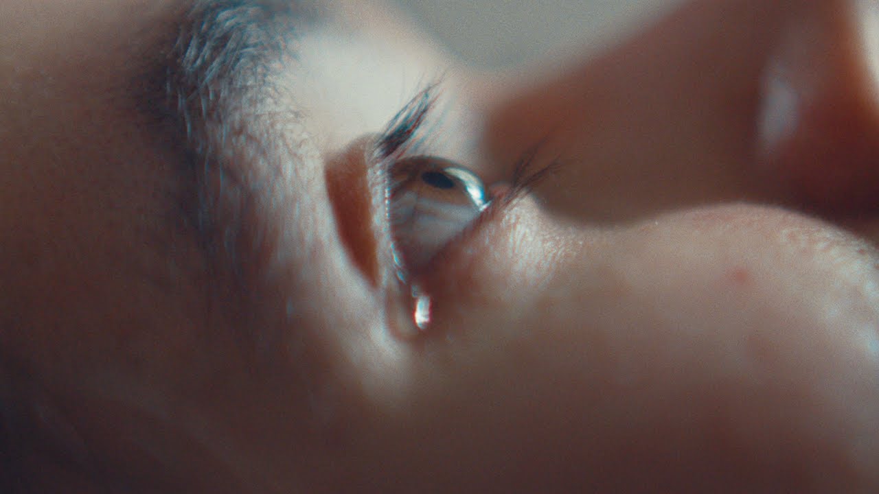 Mateus Asato - Cryin' (Official Music Video) - YouTube