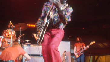 Carlos Alomar on Bowie, Lennon, McCartney and Chuck Berry