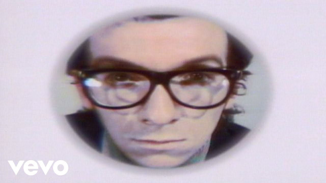 Elvis Costello & The Attractions - Pump It Up - YouTube