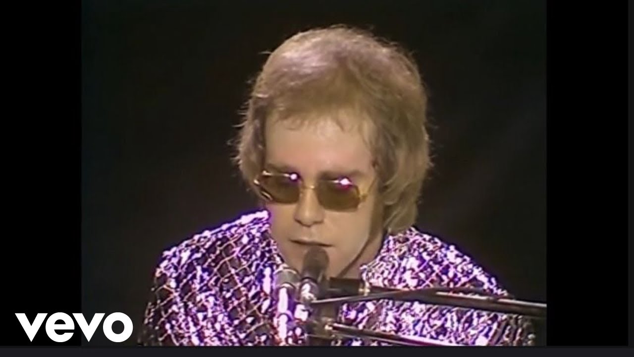 Elton John - Honky Cat (Live At The Royal Festival Hall, London / 1972) - YouTube