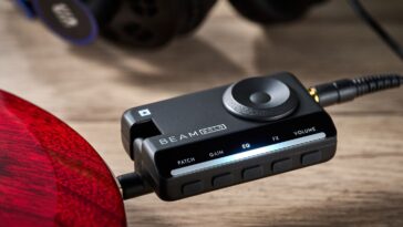 "Blackstar Beam Solo Review: The Modeling Delivers Rich Guitar Sounds with Abundant Variety"]