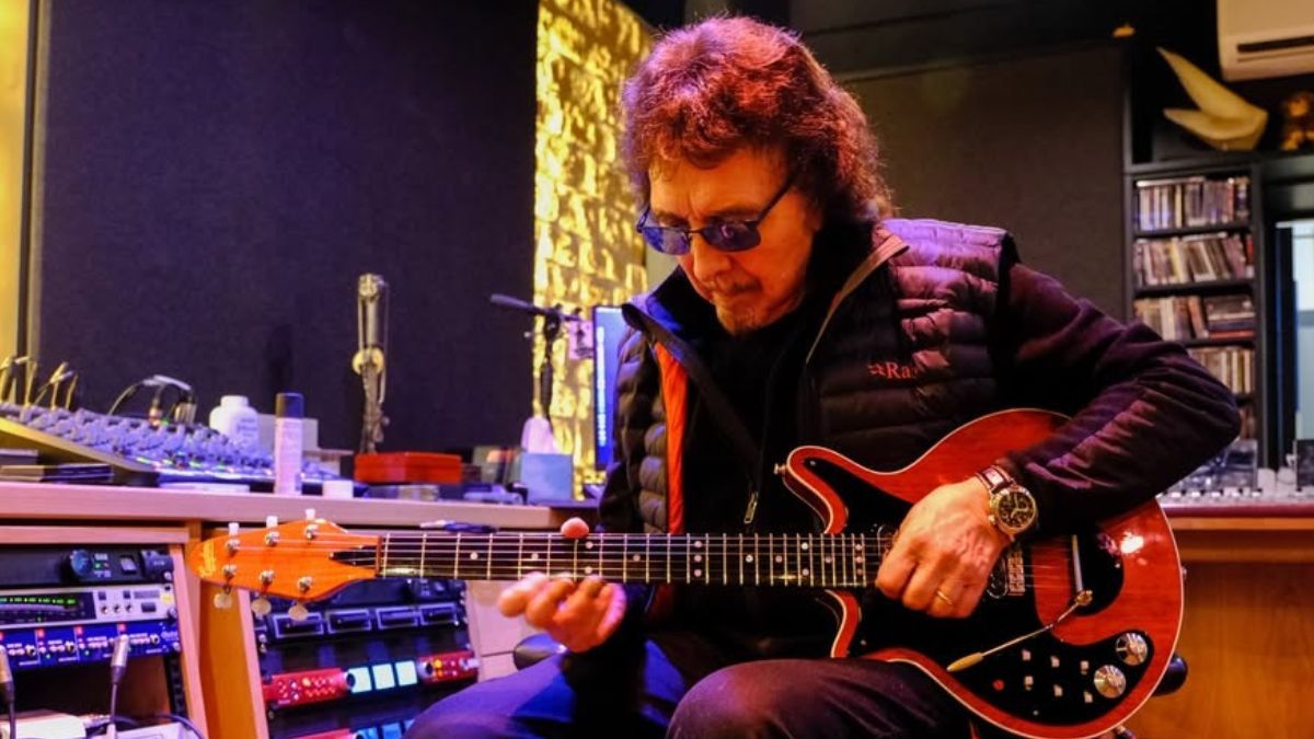 Brian May Presents Tony Iommi with a Redesigned Red Special Featuring SG Modifications]