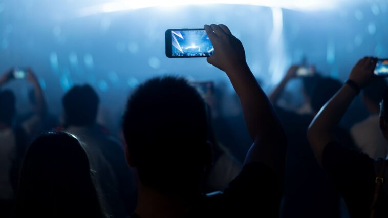 "Feeling Truly Free While Dancing: Many Clubgoers Believe Phones Are Detracting from the Dancefloor Experience"]