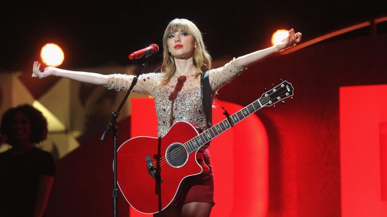 "Feeling the Heat: Taylor Swift Reveals Her Favorite Song but Takes Time to Choose Her Top 5"]