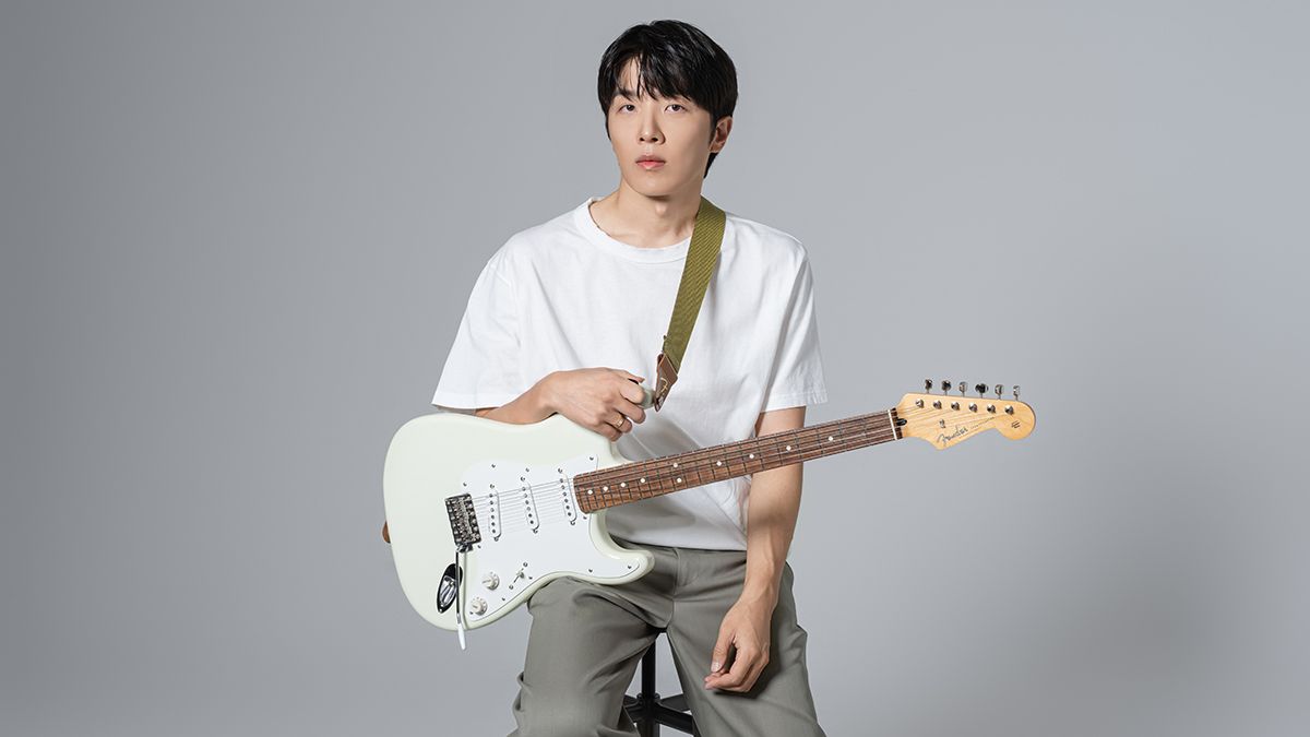 Fender Introduces Its Inaugural Signature Guitar from a Korean Musician]