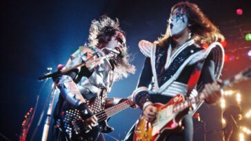 Gene Simmons Issues Apology for Remarks About Ace Frehley]