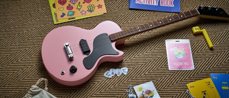 "Gibson and Loog excel once again in designing a guitar for young kids that respects their abilities": A review of the Gibson x Loog Les Paul Special.]