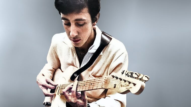 How a Beatles-Inspired Riff Sparked the Monkees' First Major Hit]