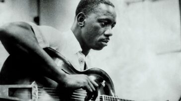 "I Never Rehearse: Occasionally, I Just Open My Case and Toss in a Raw Piece of Meat" - The Late Guitar Genius Who Rejected Jazz, Topped the Pop Charts, and Feared Playing Solos]