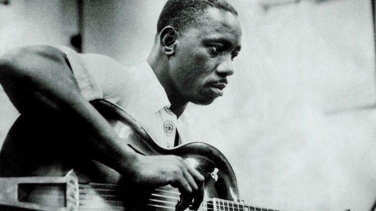 "I Never Rehearse: Occasionally, I Just Open My Case and Toss in a Raw Piece of Meat" - The Late Guitar Genius Who Rejected Jazz, Topped the Pop Charts, and Feared Playing Solos]