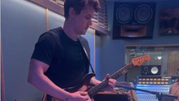 John Mayer reveals video of testing the Neural DSP plugin.]