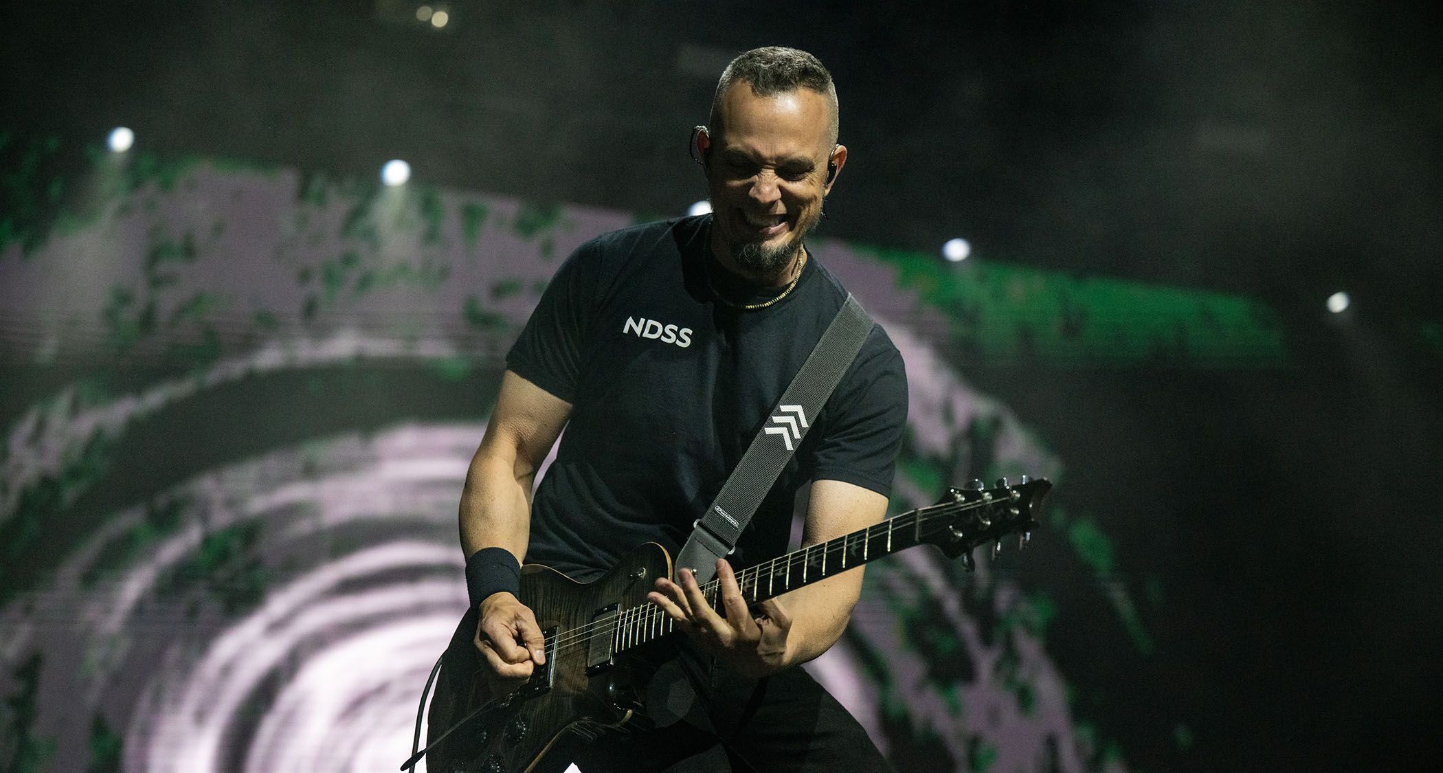 "Mark Tremonti of Alter Bridge Shares Insights on the Most Powerful Guitar Solo Ever and How Alternate Tunings Enhance His Playing"]