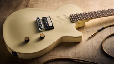 "Offers a Unique Feel for Gretsch at an Affordable Price: Gretsch Streamliner Jet 1 Pickup Review"]