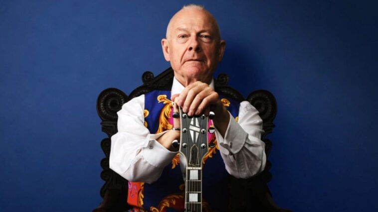 "Robert Fripp Discusses King Crimson's Role in Shaping Heavy Metal, Noting the Absence of 'Schizoid Man' from a YouTube Video on Its Key Influencers"]