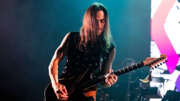 The Reason Behind Nuno Bettencourt's Departure from Washburn and the Launch of Nuno Guitars]