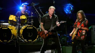 What prompted Metallica to transition to amp modelers?]