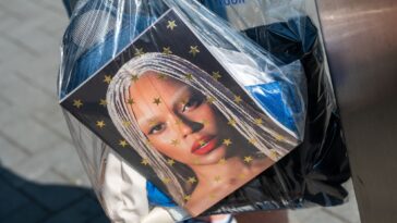 "Who Rules the World? Beyoncé’s Cowboy Carter Achieves Highest-Grossing Solo Tour of the Year"]