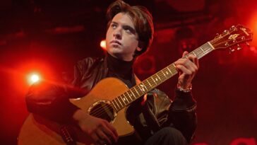 "Why Do I Need a Pick? I Have Five Fingers on This Hand.” Fingerstyle Prodigy Marcin Discusses Why a Plectrum is “The Most Restrictive Tool Ever.”]