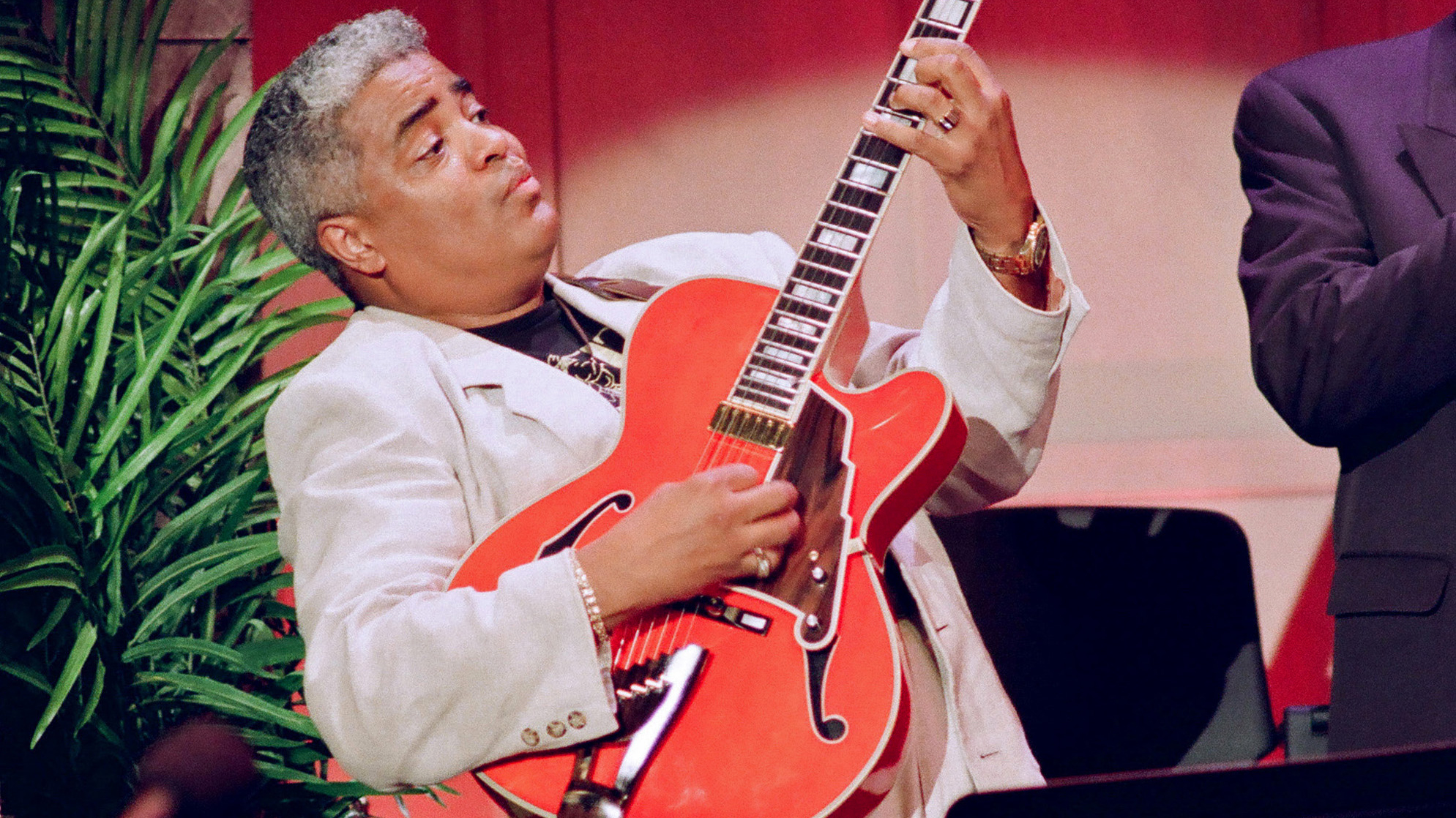 Jazz guitarist Phil Upchurch sits in with the Tonight Show band on March 23, 1993