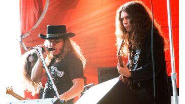 "‘The Record Label Said It’s Too Long, But We Didn’t Care!’: The Story of How Young Lynyrd Skynyrd Transformed a Simple Love Song into a Southern Rock Masterpiece"]