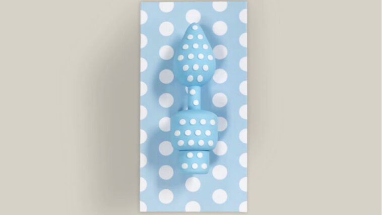 A Cold Comeback: Lily Allen Launches her New Album on a Novelty Butt Plug USB Stick]