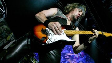 Adrian Smith Reflects on His Audition Experience with Def Leppard]