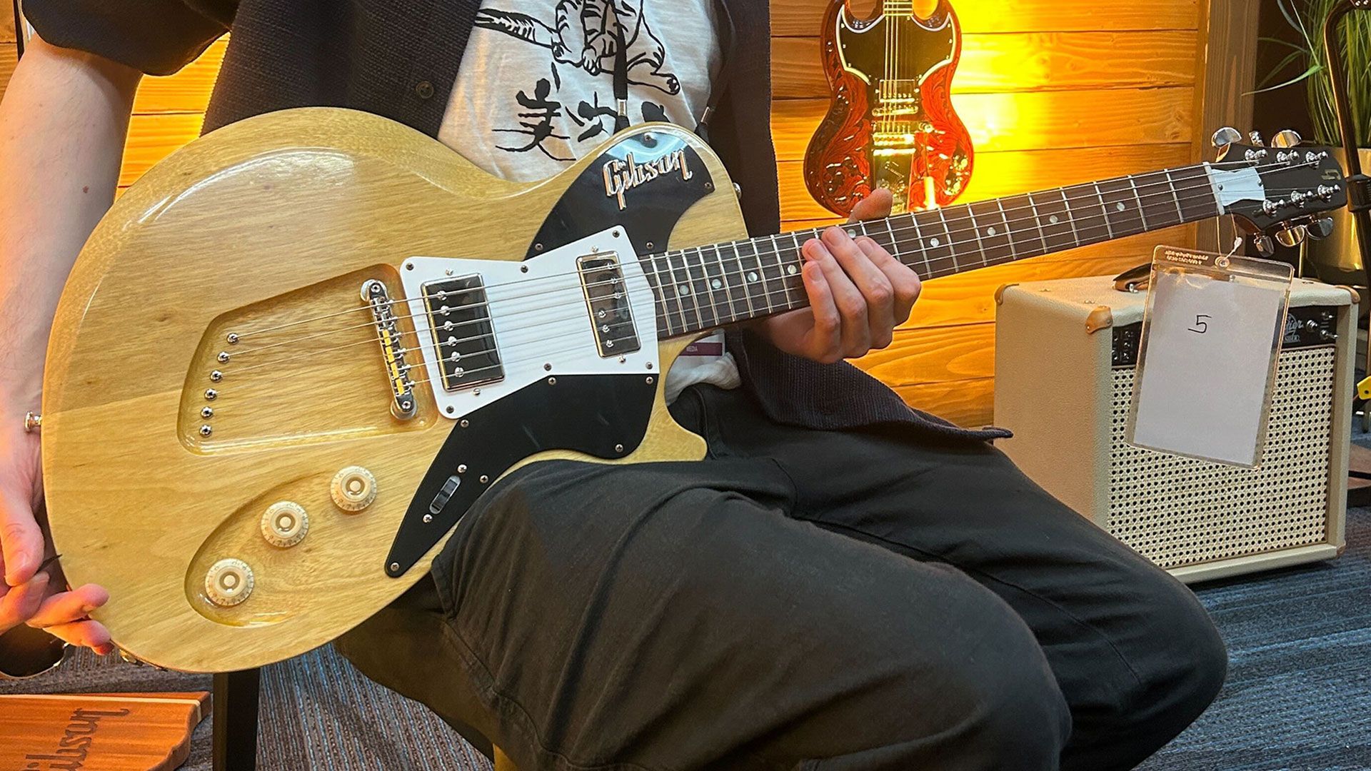 "Could This Be the Next ‘Moderne’? Only Time Will Reveal: Gibson Unveils a Hidden Offset Prototype at NAMM 2026 – Introducing the Atomic Age"]
