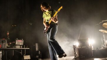 Emily Green Explores How the Silvertone Guitar Shapes Geese's Sound]