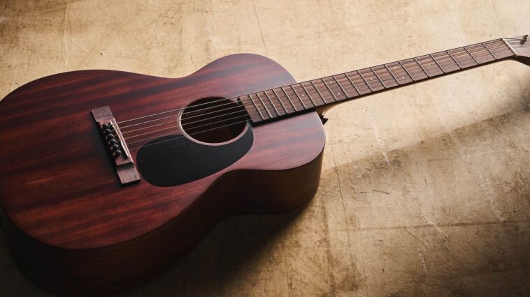 "Fans of Classic Country and Fingerstyle Blues Will Love This: A Review of the Martin 0-10E Retro Jason Isbell"]