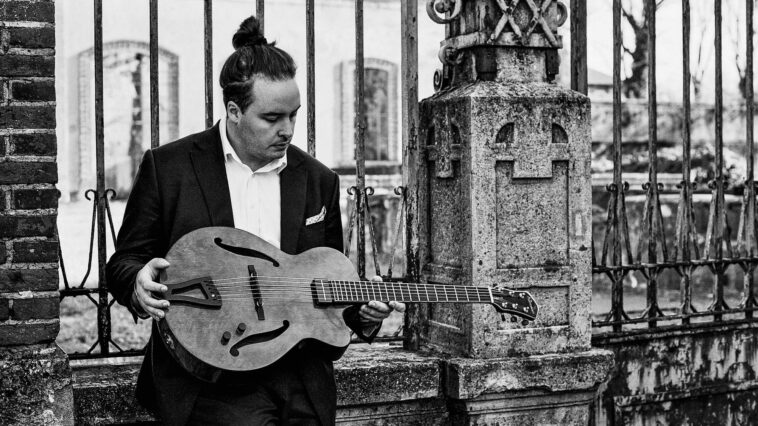 How Andrea Rinciari is transforming the American jazz guitar repertoire]