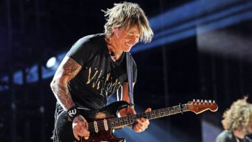 How Keith Urban Was Dismissed from His Heavy Metal Group]