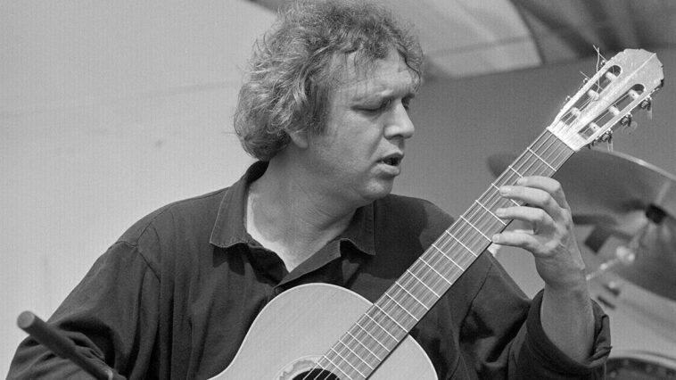 Jazz master and fusion innovator Ralph Towner passes away at 85.]