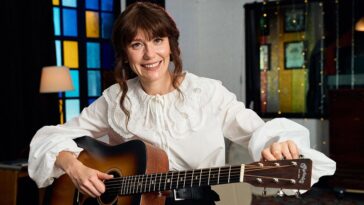 Martin and Molly Tuttle collaborate on two new signature acoustic guitars.]