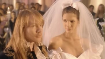 “Once Lasting About 25 Minutes!”: The Journey of Axl Rose’s Inspiration from Elton John in Crafting a Timeless Guns N’ Roses Ballad That Took Years to Develop]