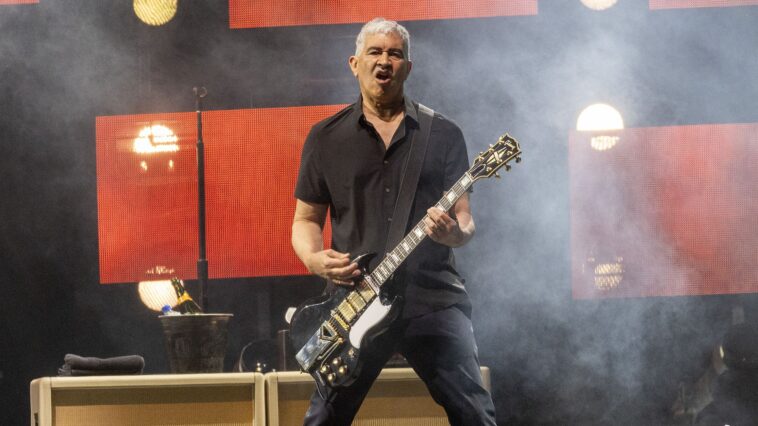 Pat Smear on the mend after unusual gardening mishap]
