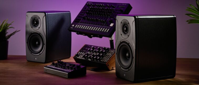 "Professional-Level Outcomes at a Semi-Professional Price: Review of IK Multimedia Precision 6 MkII"]