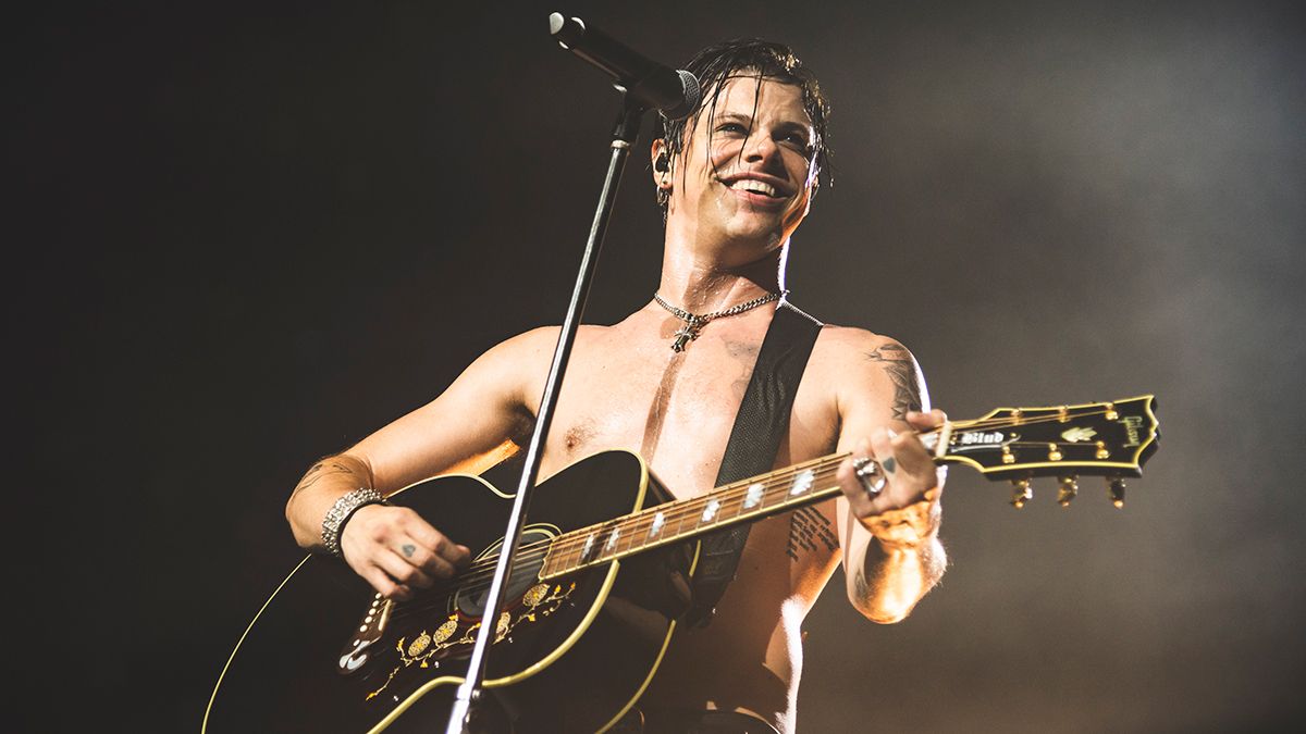 Reasons Yungblud Will Always Stay Solo in His Music Career]