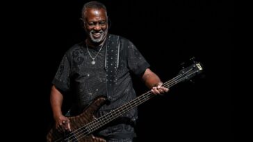 Robert Bell of Kool & The Gang Discusses His Successful Career as a Bassist]