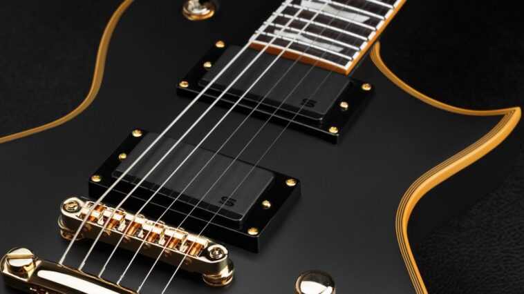 Seymour Duncan introduces triple-voiced MortalCoil active pickups.]